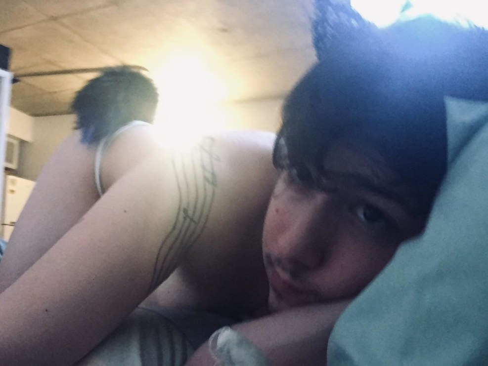 Pose 69 big lesbian boobs