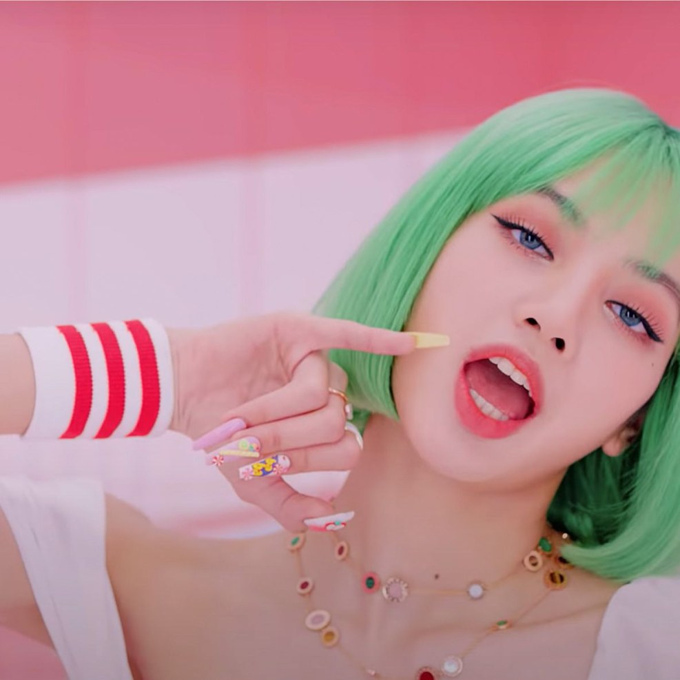 Lisa Blackpink Ice Cream