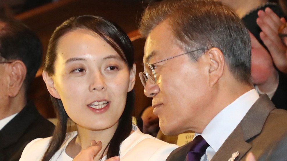 투정 자매 - Two Jeong - YouTube