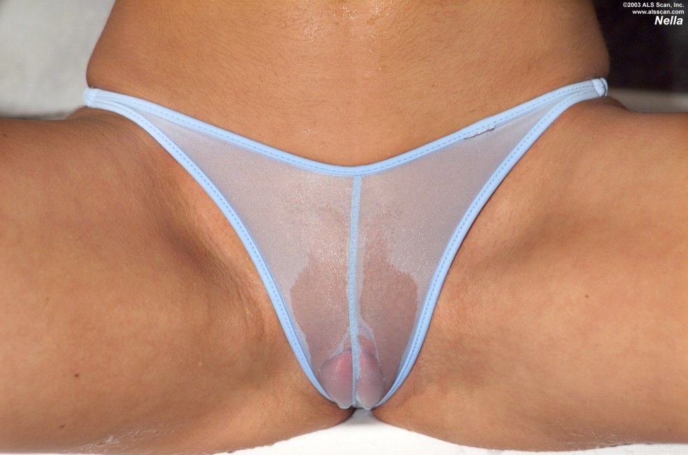 Young naked pussies in stockings