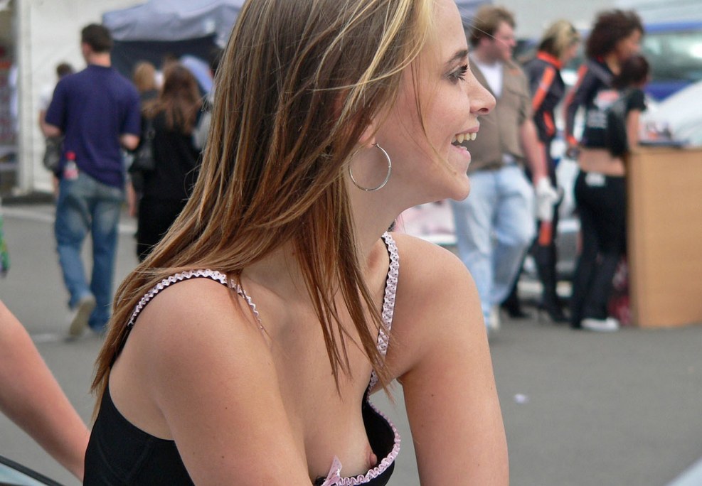 Big Tits Public Brales