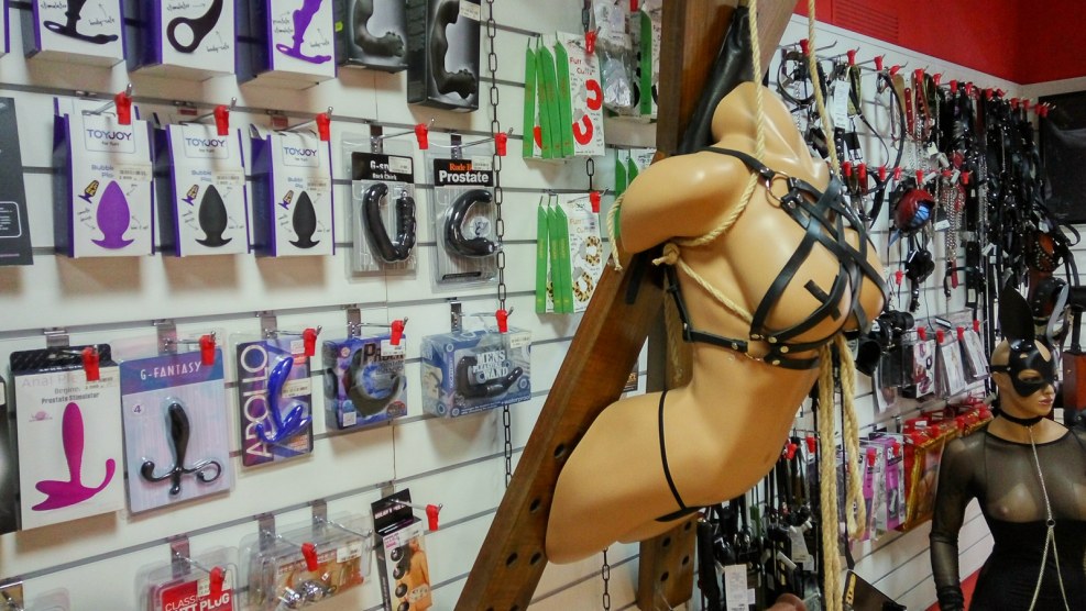 Female sexturism in Africa