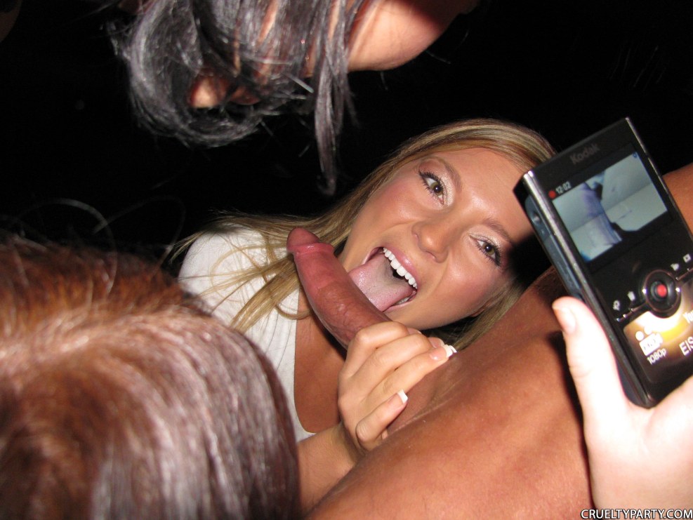 Photos slept behind a blowjob