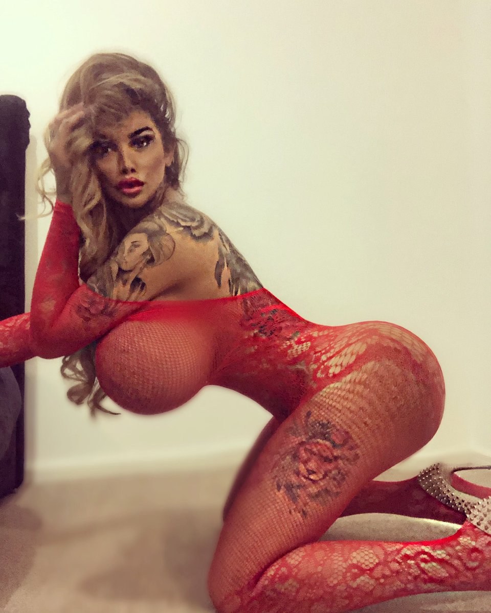 Nicky Valentina Rose tits