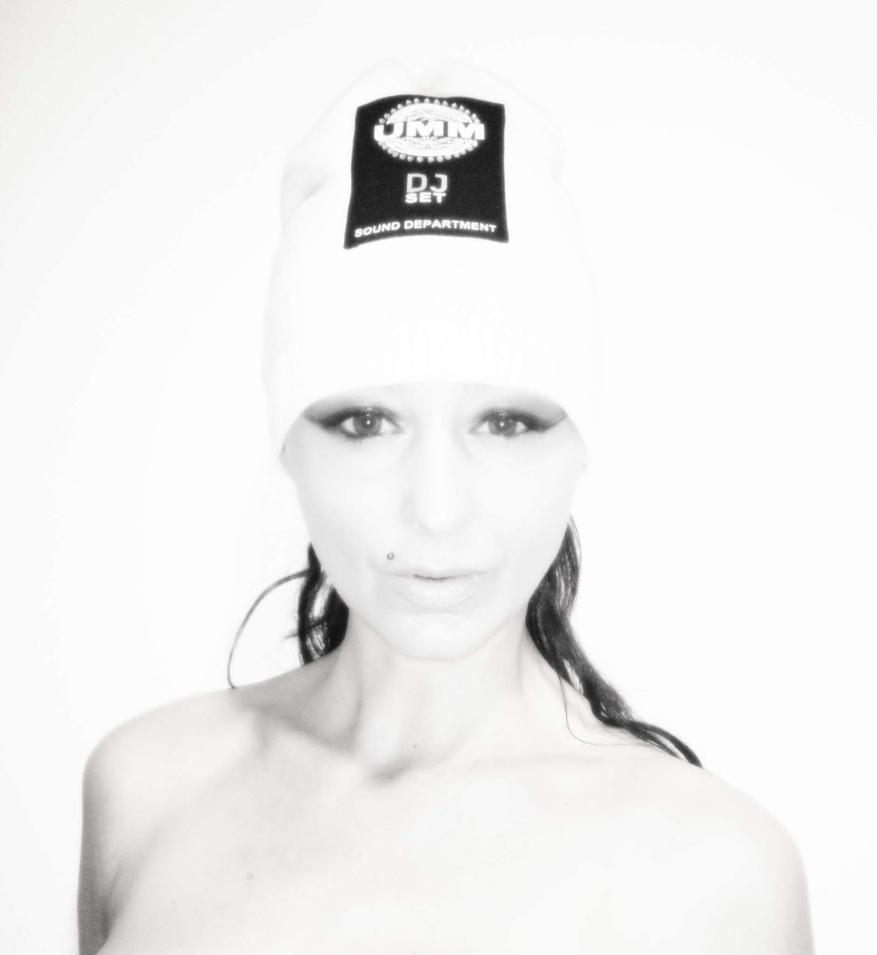 Helga Lovekaty in leggings