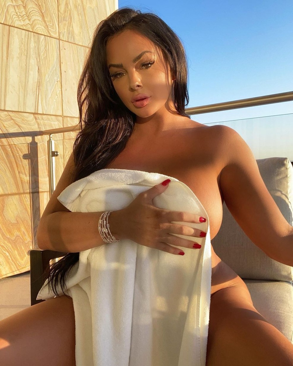 Jessica Annelle is hot