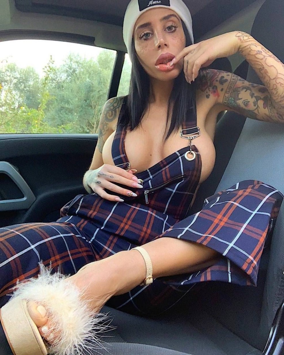 Alex Mucci Onlifanse drain