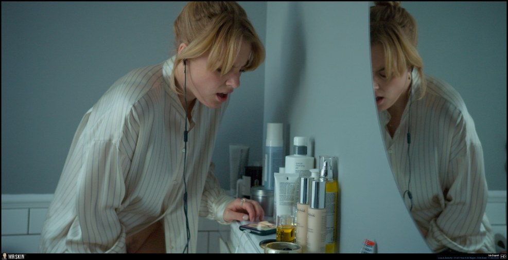 Esther Elite Elite bed scenes