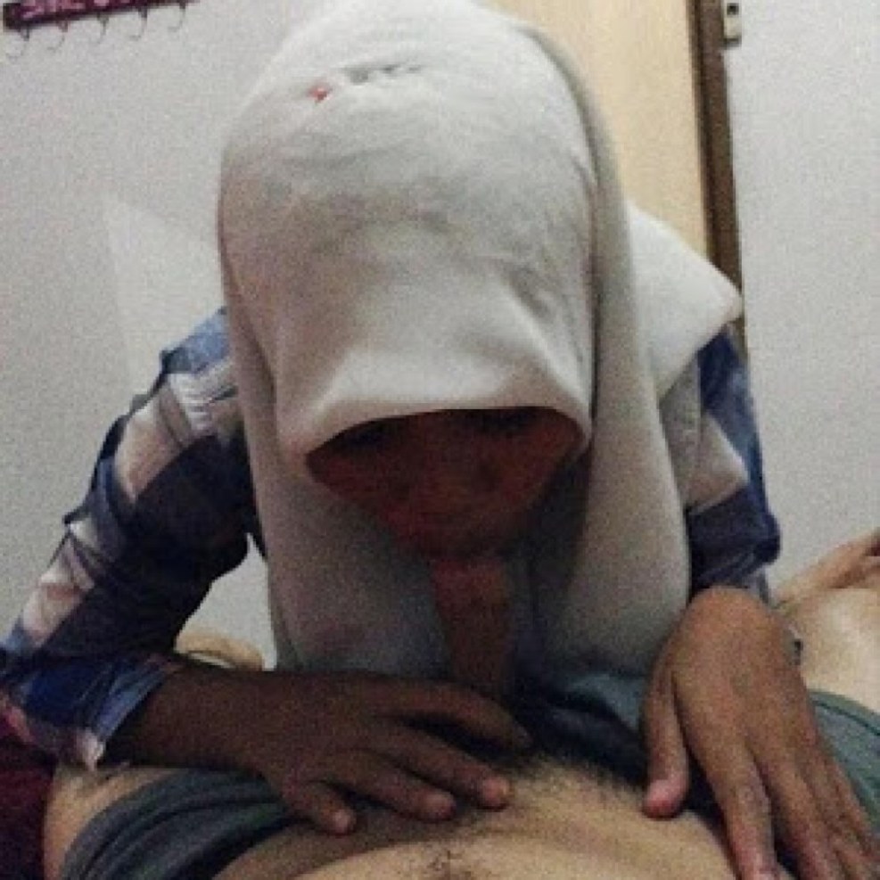 Indonesia hijab boobs