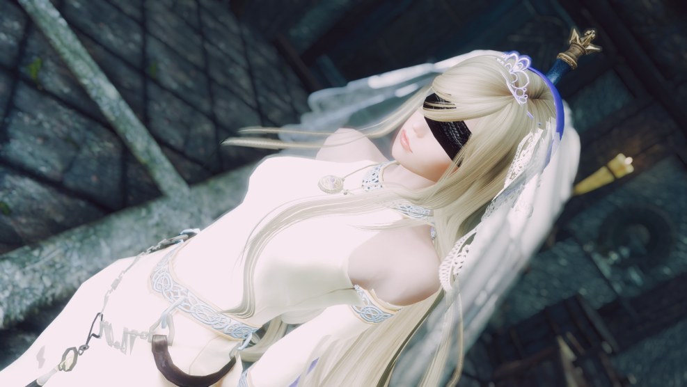 Sword Maiden of Azure Dragon