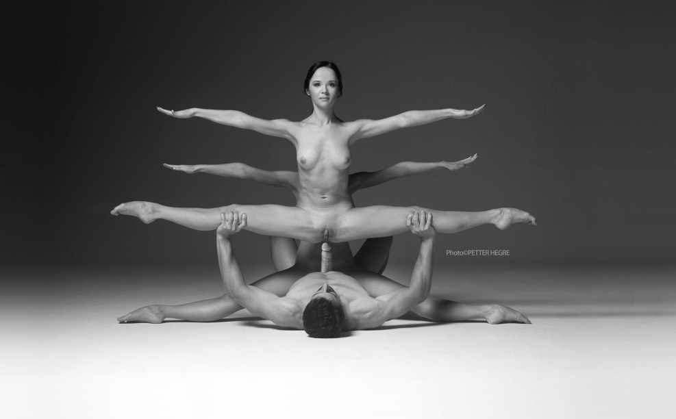 Julietta & Magdalena naked gymnasts