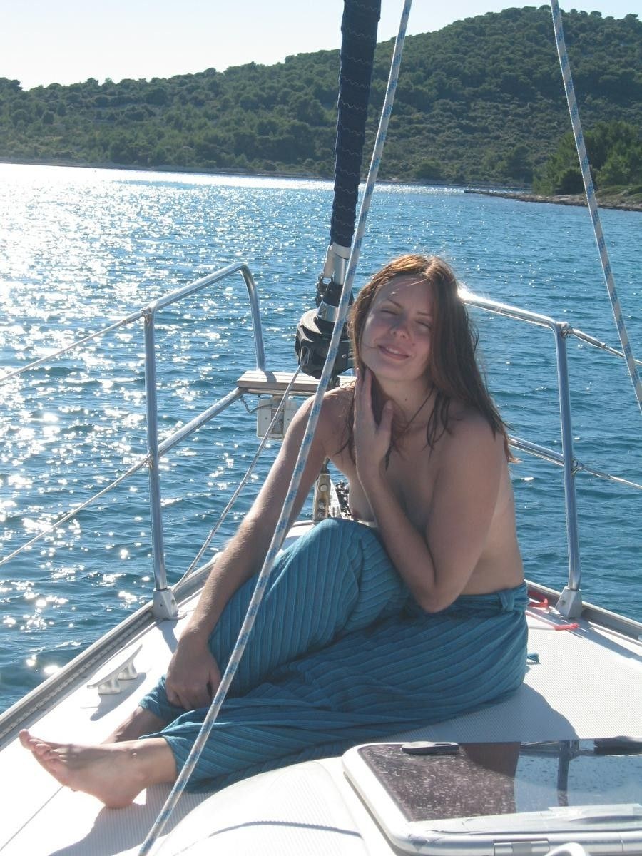 Barefoot Sailing Adventures Ashley