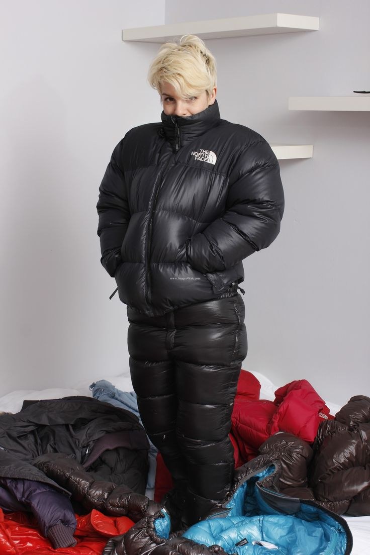 Down jacket of the 21st century store