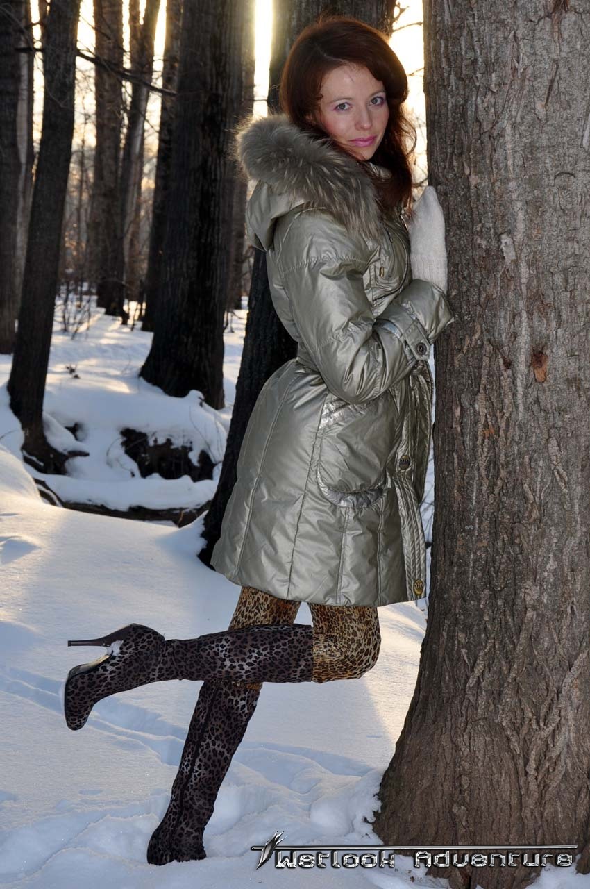 Down Coat Fetish (63 photos)