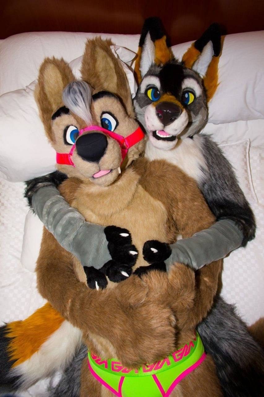 How to Make Fursuit Handpaws