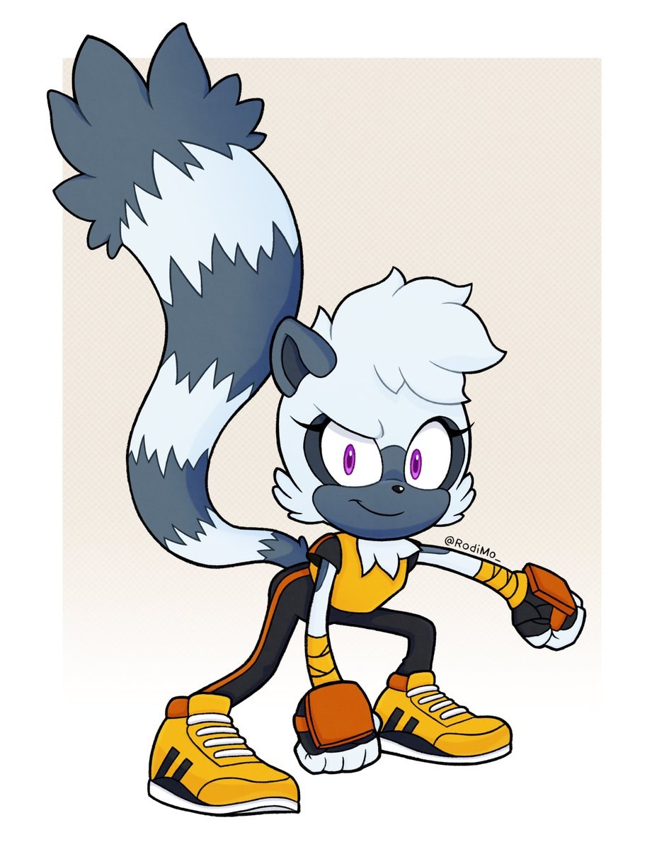 Tangle The Lemur Feet