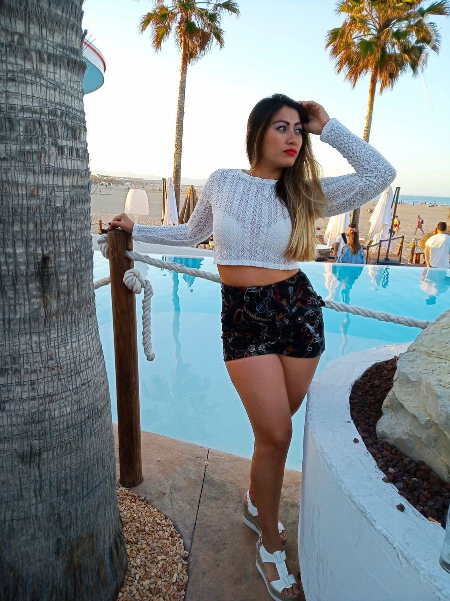 Ximena yaquin (@ximenayaquin)