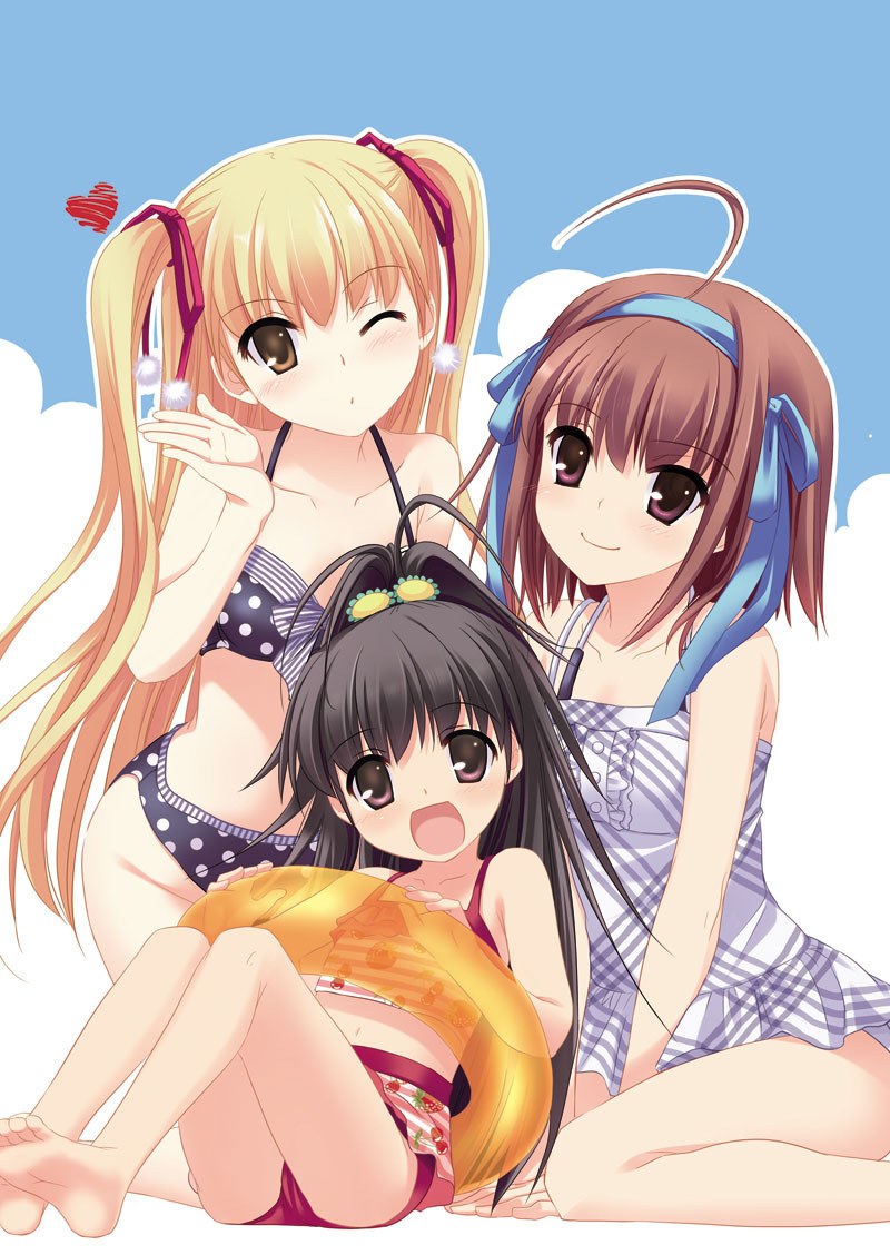 Hoshiy Miki in bikini