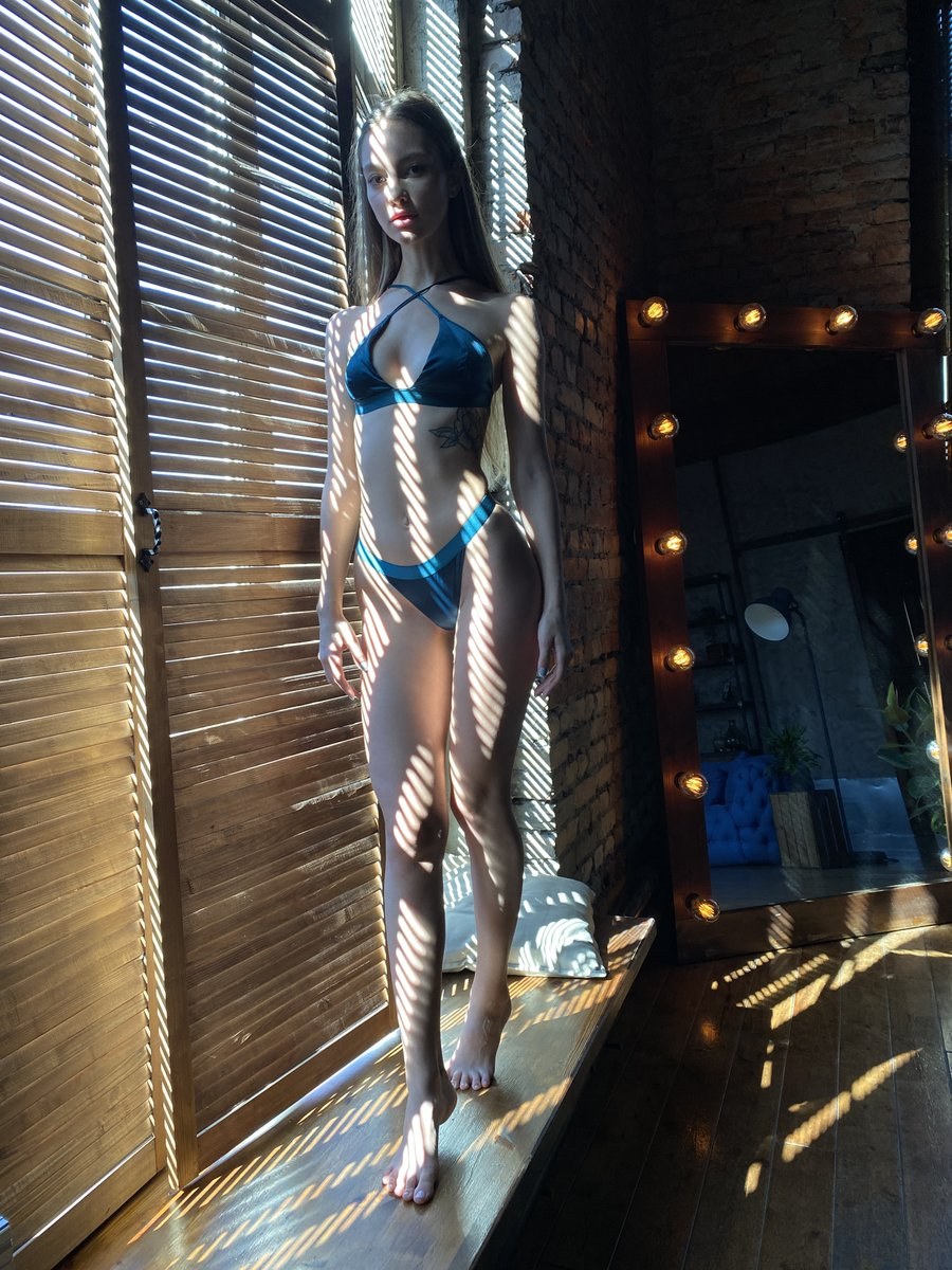 Solo Zolo (63 photos)