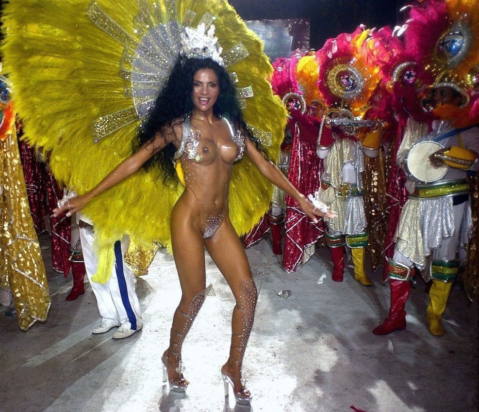 Fuck on the Brazilian carnival