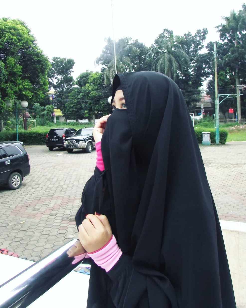 Black hijab