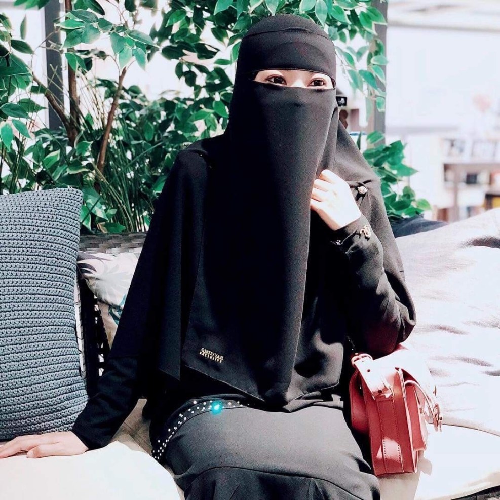 Chain -haired burden