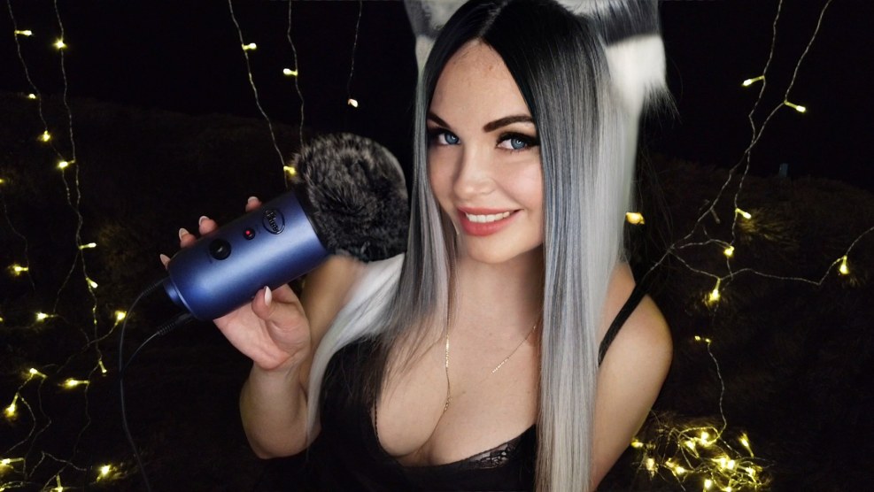 ASMR unpacking Kittyklaw