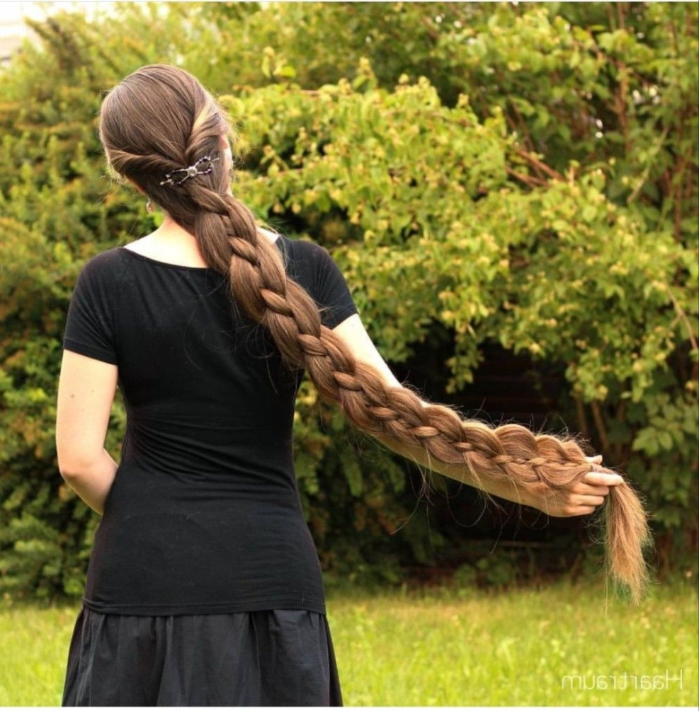 By the hair in the mouth of a blonde