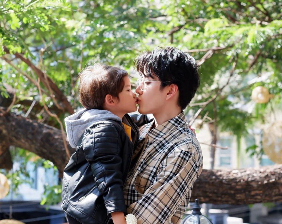 Mike Angelo with his son