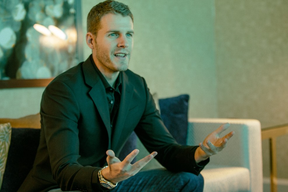 Aliana vambo alex Becker