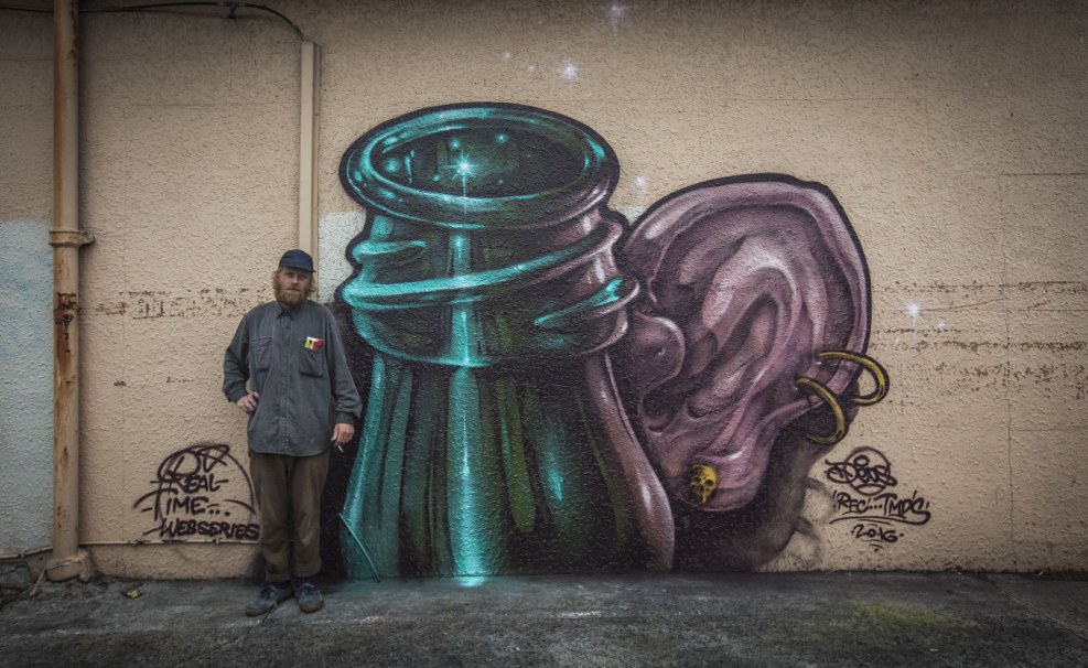 Artistic art spray acrylic