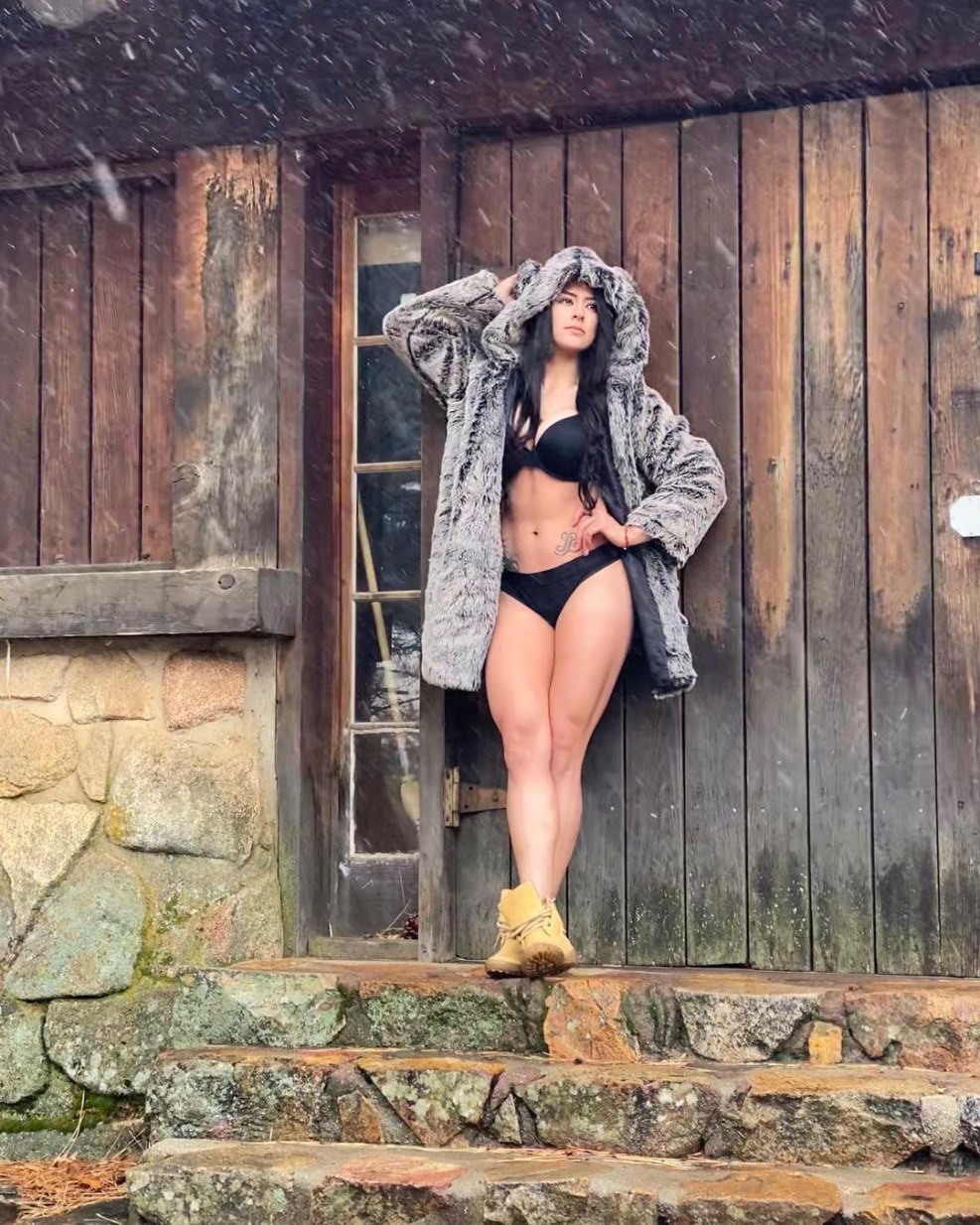 Lucero Acosta fighter