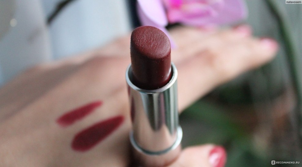Lipstick Mabelin 975 Wine Berry