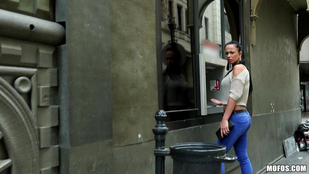 Samantha Blaise barefoot