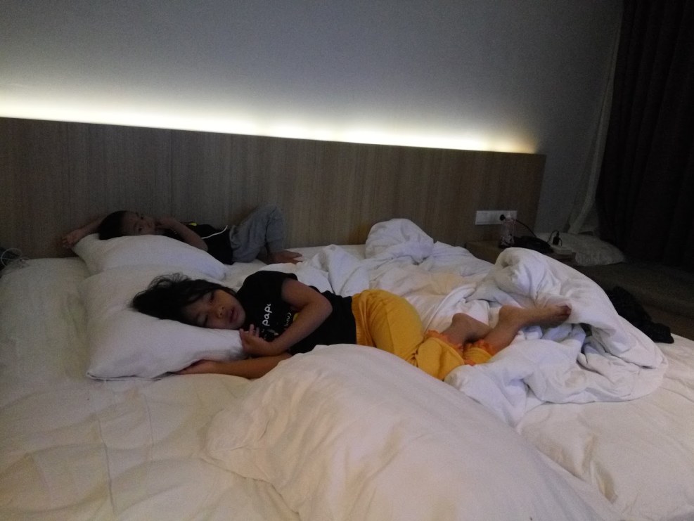 Tante vs Kecil Mesum di Hotel Bandung