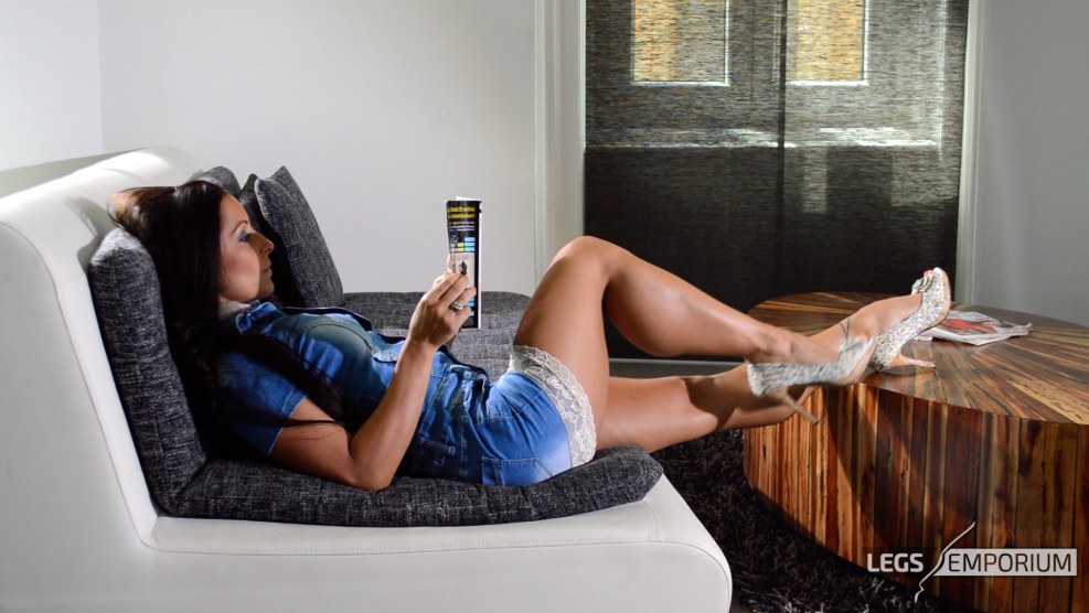 Nikolett Kiralyvari Calves