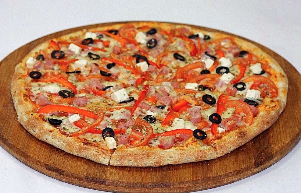 Pizza Neapolitan carbonar