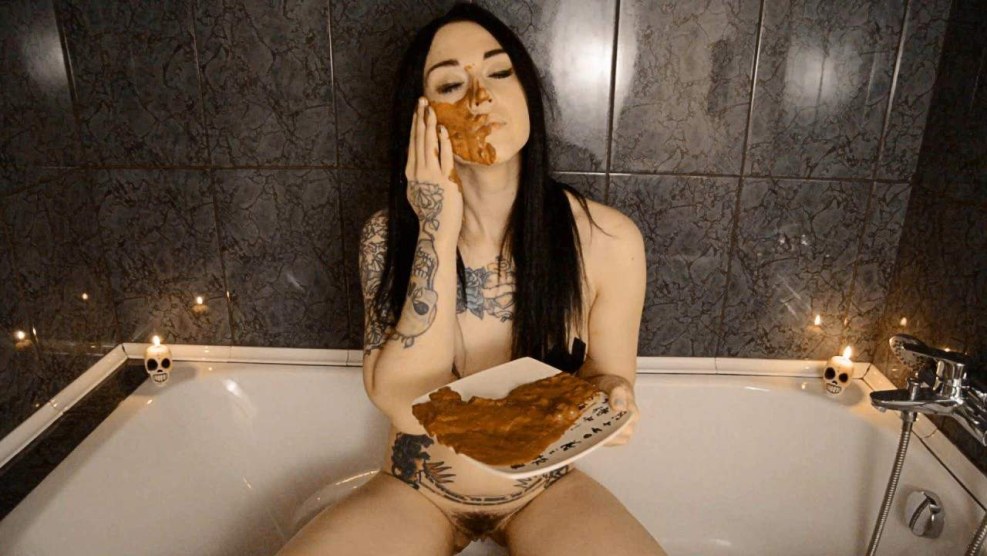 Gorgeous N Sexy Naked British Girl Poops n Farts