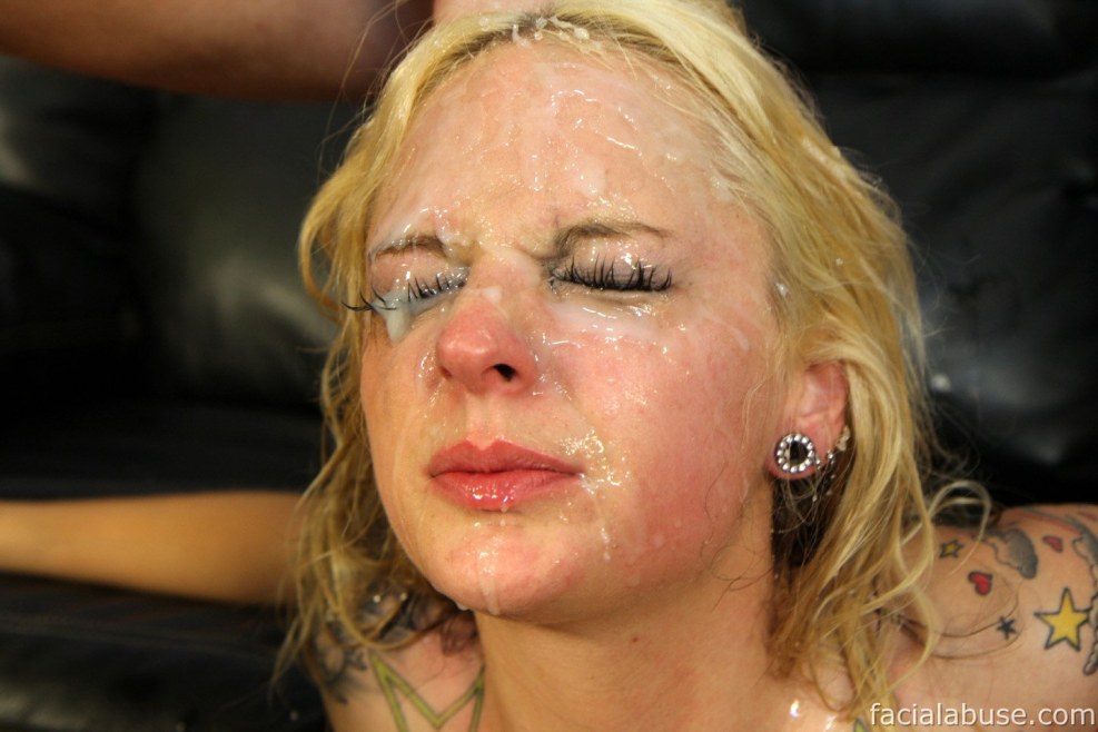 Cum on the face of Bukkaka