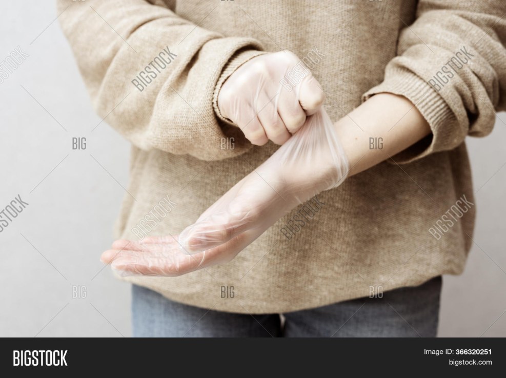 And PSHKD ZGEYA puht hands Sofa