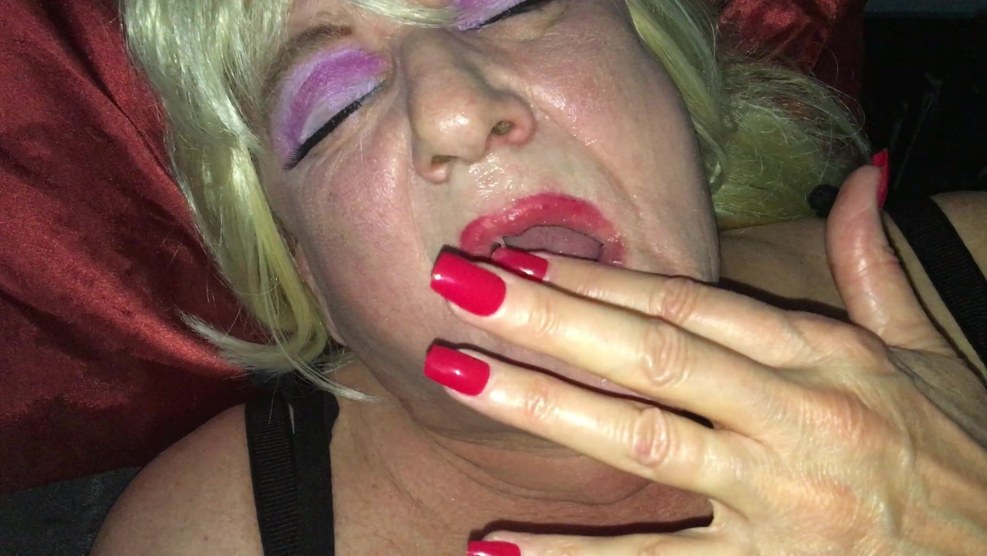 Sarah Jessie Takes on Fat Cock in Sexy Stockings