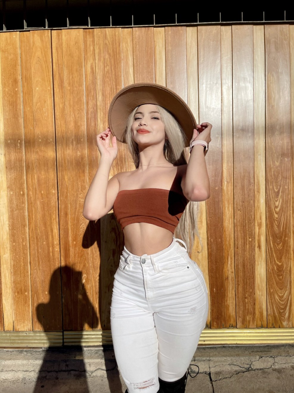 Ximena yaquin (@ximenayaquin)