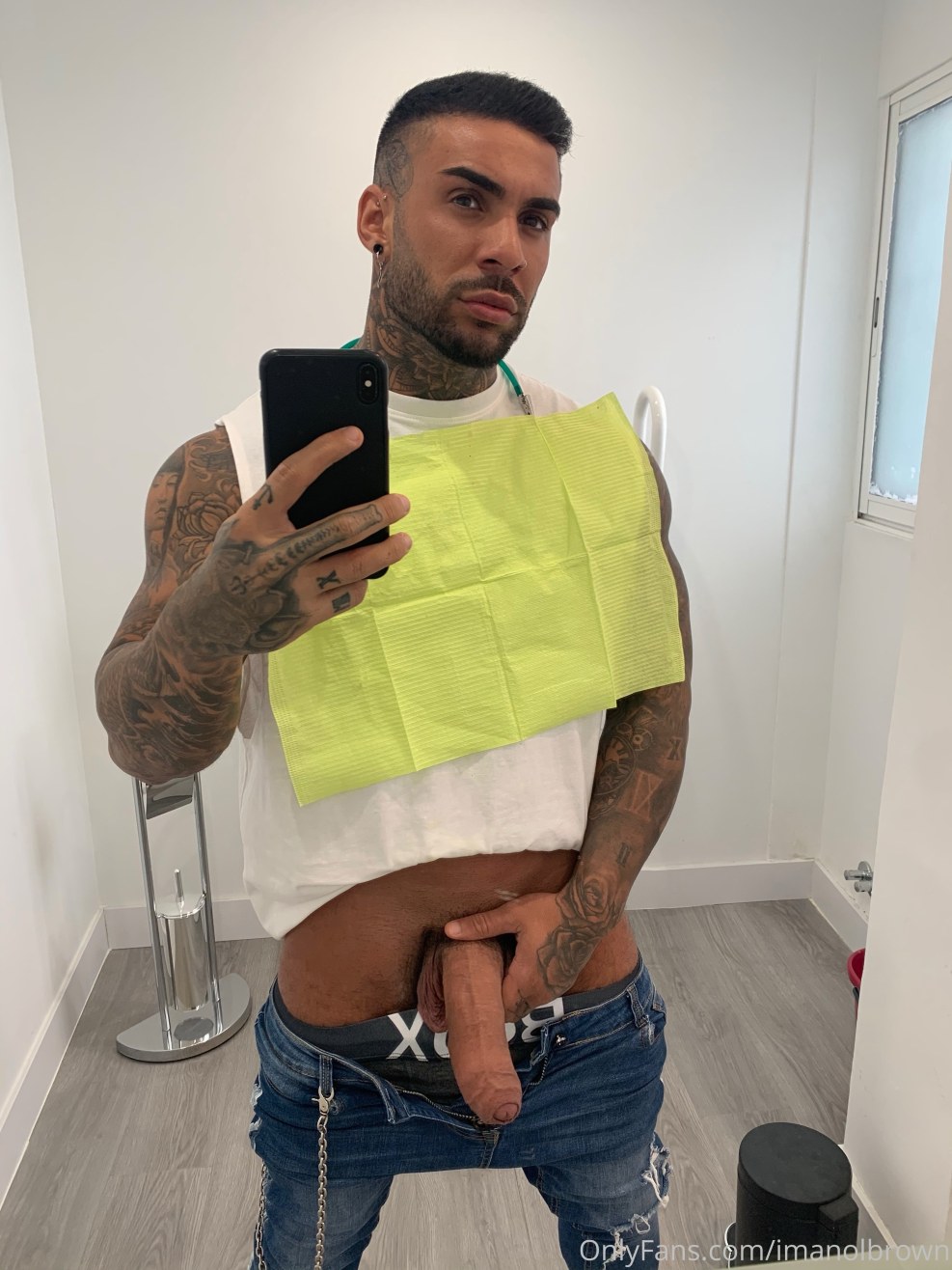 Richard Brown Naked cock