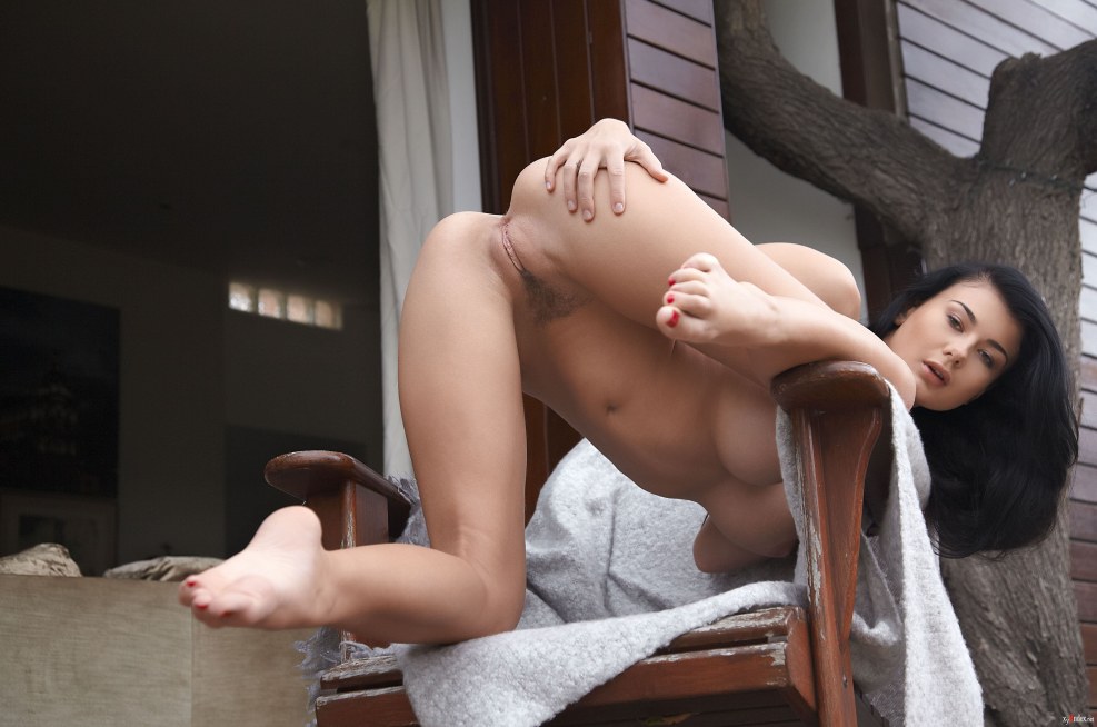 Romanian pornstar Lucy Li