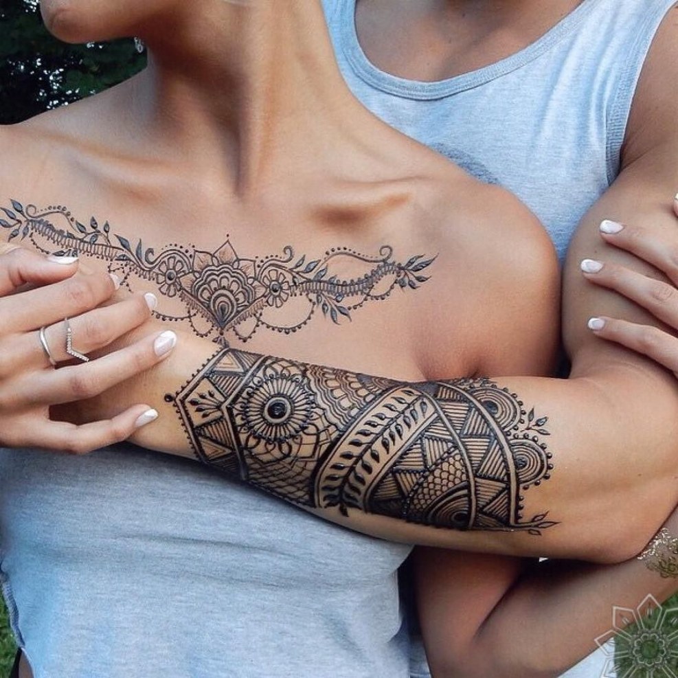 BMW M5 F90 with a girl