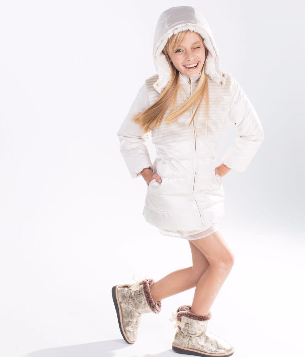 Photo shoot in the style of America