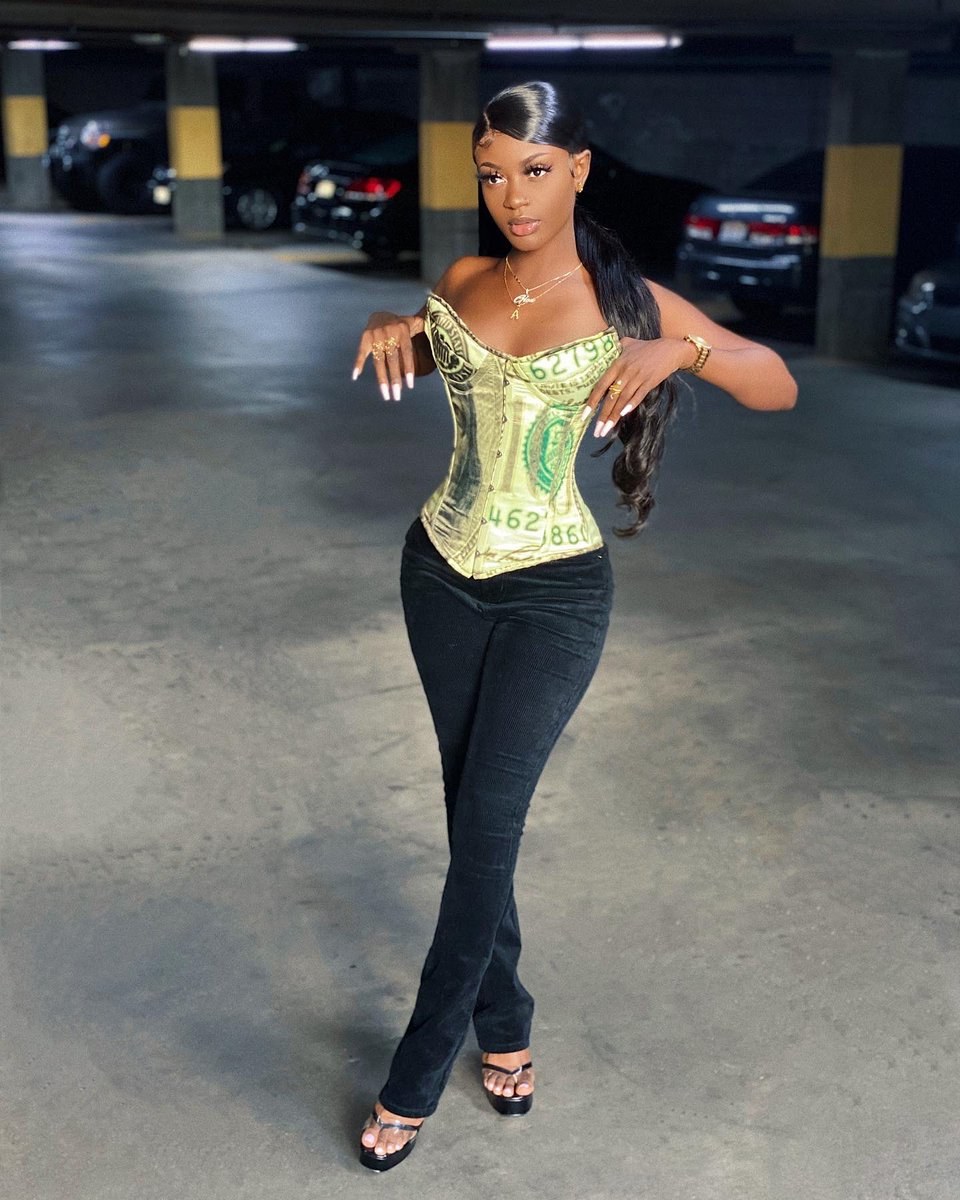 Ailen Alvarez in Bikini