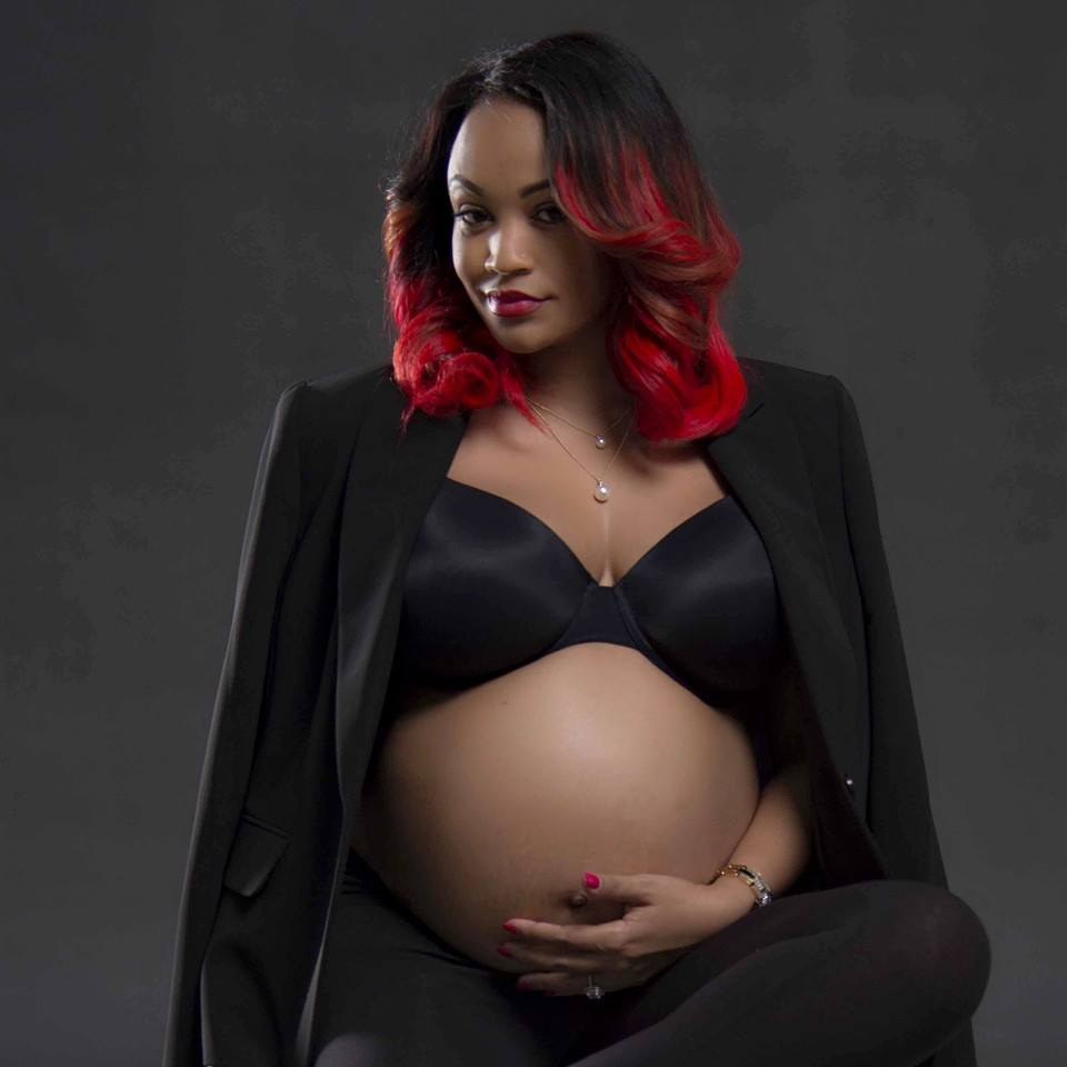 Naked pregnant Asian