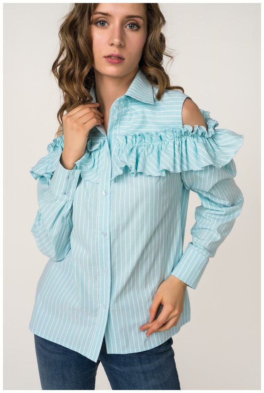 Jacqueline Emerson in a swimsuit