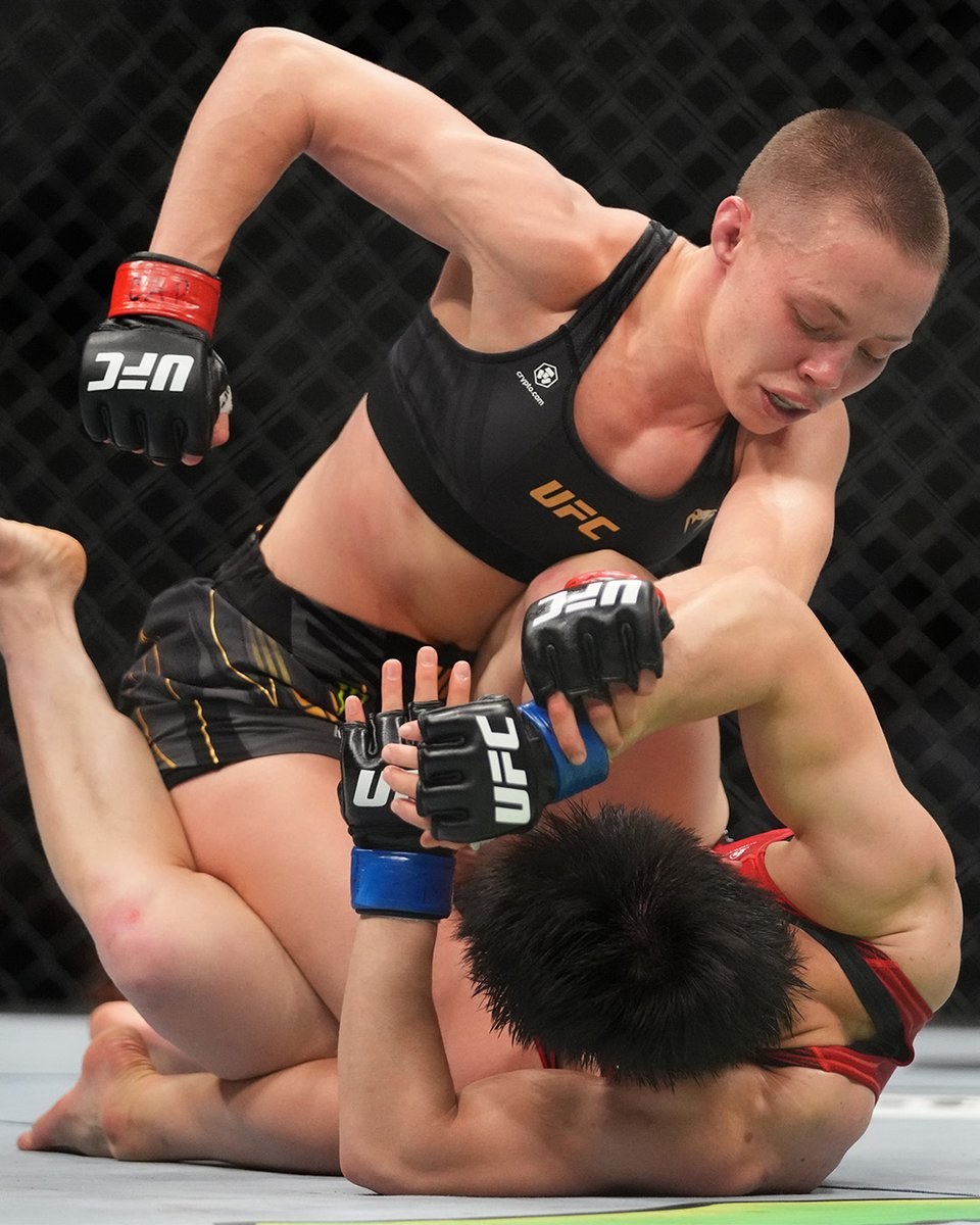 Jessica Andrade is naked